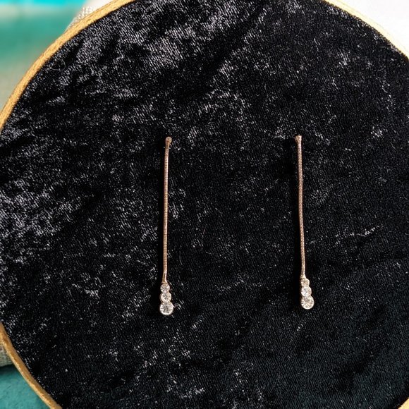 Vintage antique crystals on chain dangling earrings - Picture 1 of 2
